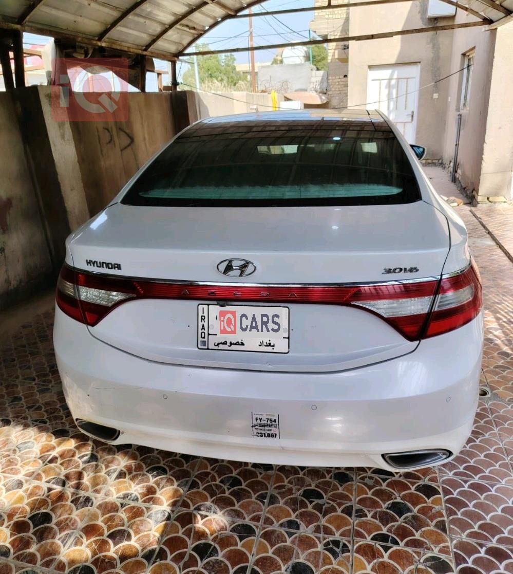 هيونداي أزيرا